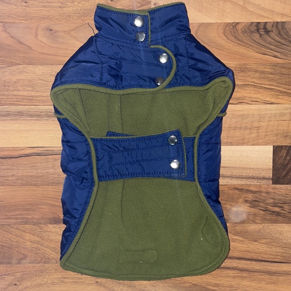 Great condition warm dog jacket - Picture 2 of 5